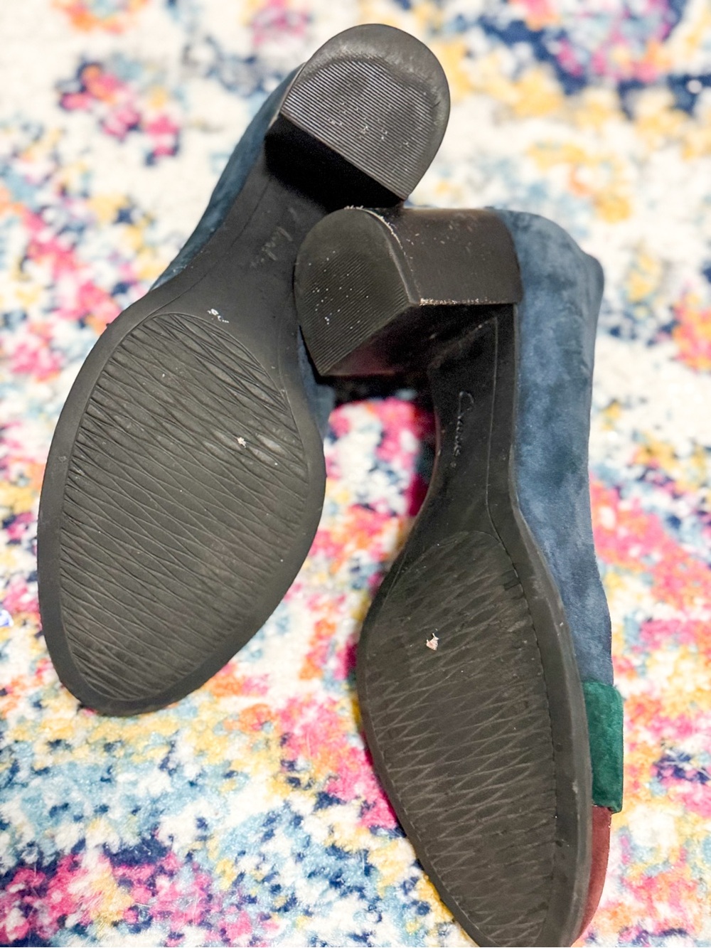 Clark’s Artisan Tarah Brae Colorblock Suede Pumps - Picture 4 of 6